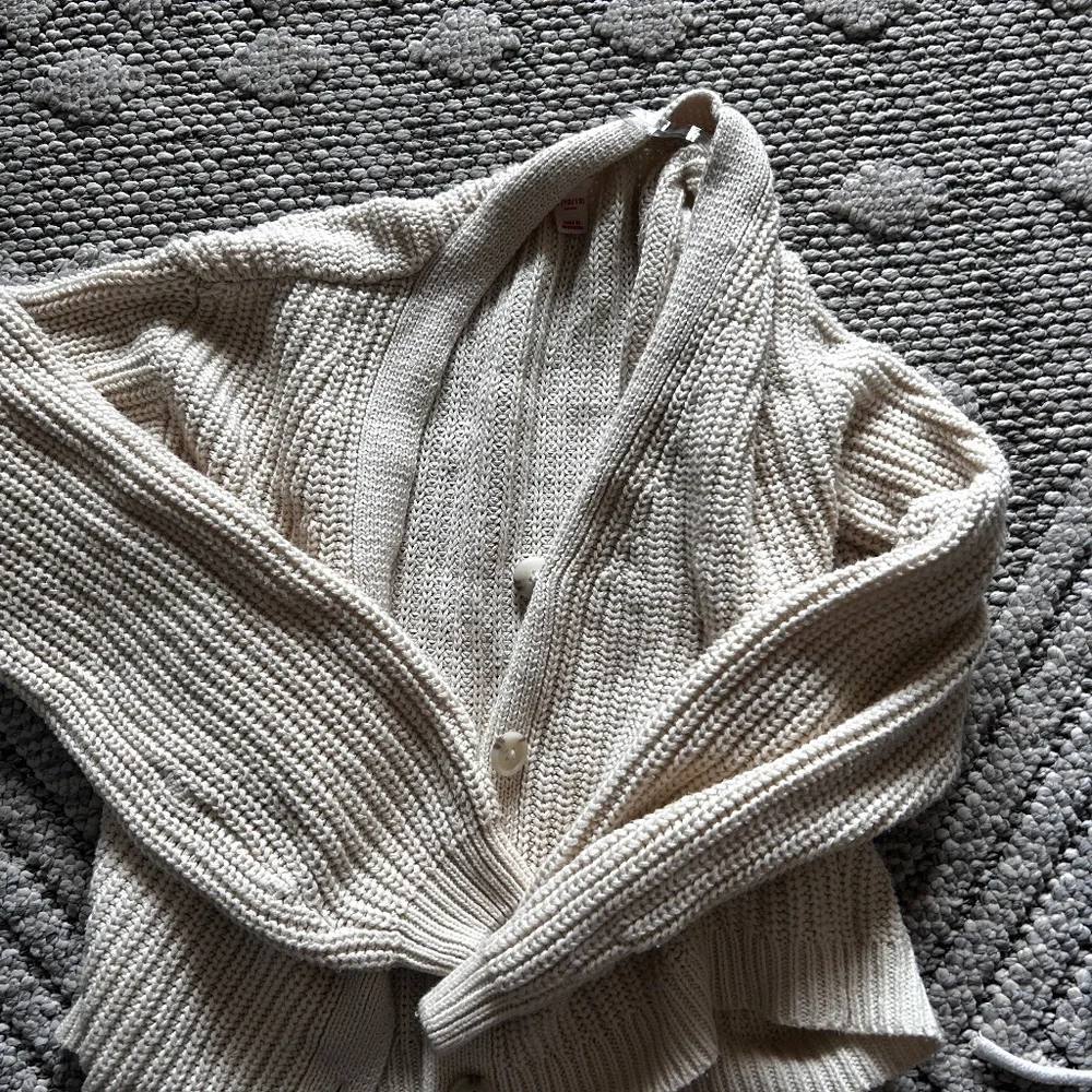 Cardigan - Picture 1 of 2
